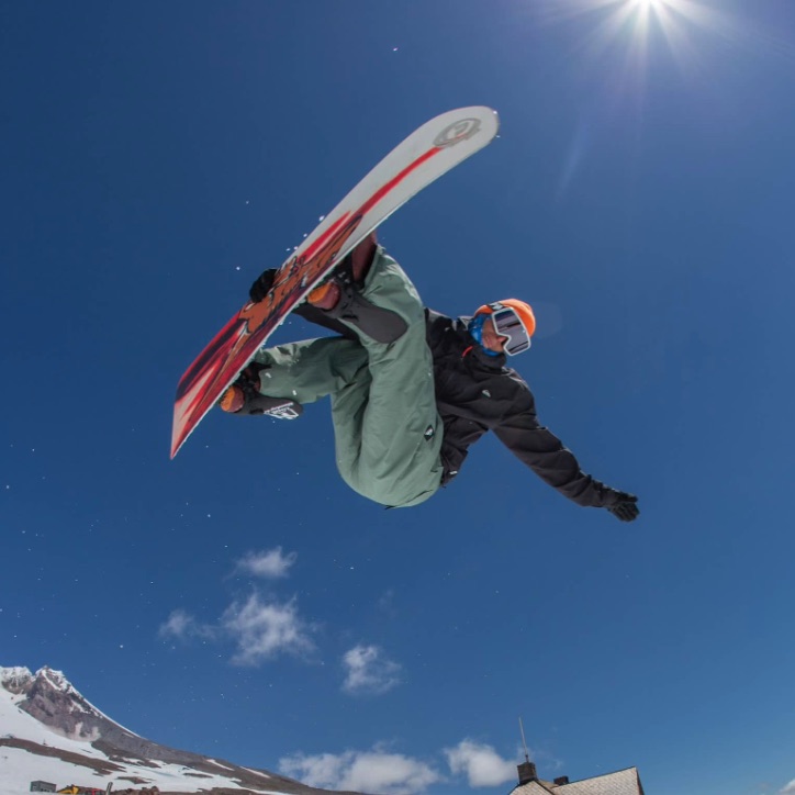 Todd Richards, method air in the halfpipe